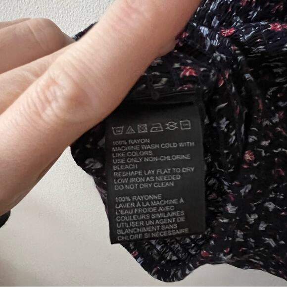 UO Carnation Floral Smocked Puff Sleeve Mini Dress - Picture 7 of 8